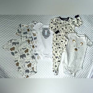 Lot (5) pcs Infant Boy Woodland Animal Bear Theme One Piece & Sleeper Size 6-9 m